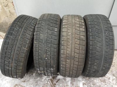 Лот: 10890932. Фото: 1. Bridgestone Blizzak Revo GZ 215... Шины