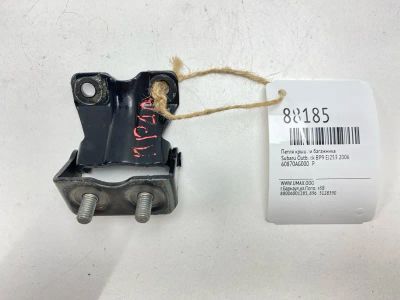 Лот: 22851437. Фото: 1. Петля крышки багажника Subaru... Двигатель и элементы двигателя