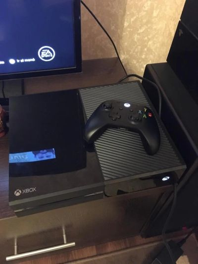 Лот: 7523079. Фото: 1. Xbox One 500gb. Игровые приставки, консоли