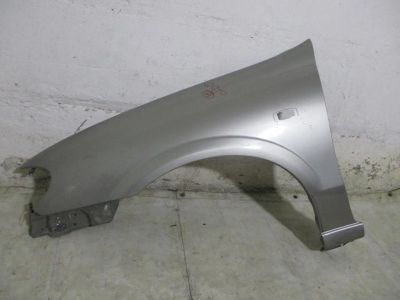 Лот: 15680422. Фото: 1. Крыло переднее левое Nissan Bluebird... Кузов