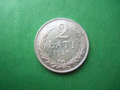 Лот: 18442862. Фото: 1. Латвия 2 лата 1926 г.,серебро. Страны СНГ и Балтии