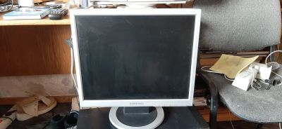 Лот: 14838476. Фото: 1. Монитор samsung synsmaster 710n... ЖК-мониторы