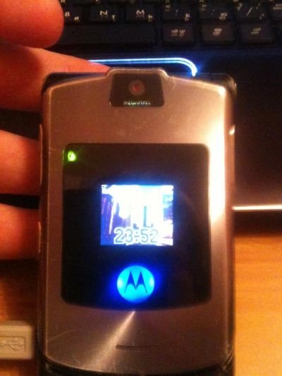 Лот: 3108743. Фото: 1. телефон Motorola Razr V3i. Кнопочные мобильные телефоны