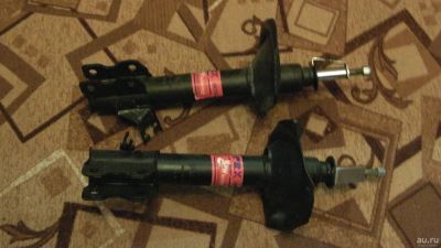Лот: 14357052. Фото: 1. Стойки передние на Nissan X-trail. Ходовая, подвеска, рулевое управление