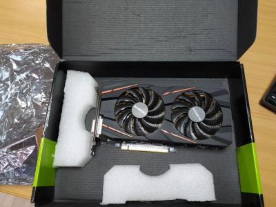 Лот: 15641907. Фото: 1. Видеокарта PCI-E RX-580 8gb Gigabyte... Видеокарты