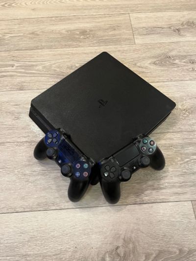 Лот: 20847317. Фото: 1. Play station 4 1tb. Игровые приставки, консоли