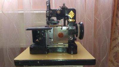 Лот: 11089873. Фото: 1. Оверлок трехниточный GNI1-2. Швейная, вязальная