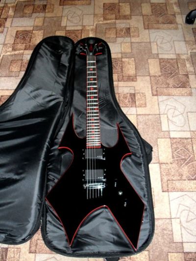 Лот: 6623372. Фото: 1. B.C.Rich Warbeast Blood Bound... Гитары