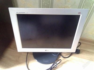 Лот: 1157394. Фото: 1. LCD Монитор LG 1530B. ЖК-мониторы