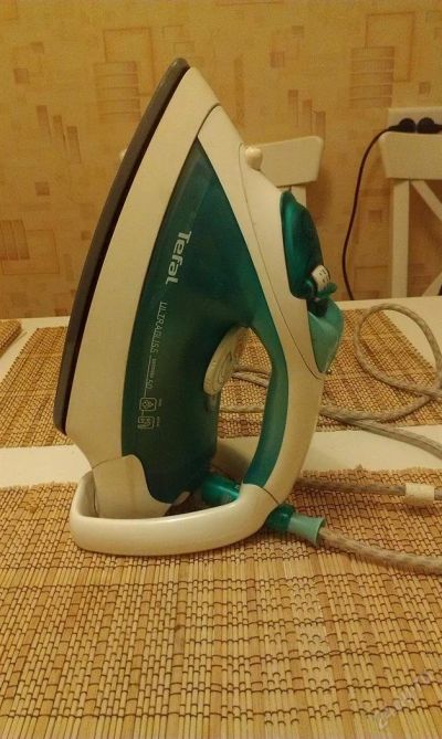 Лот: 4043614. Фото: 1. Утюг Tefal. Утюги, парогенераторы, отпариватели