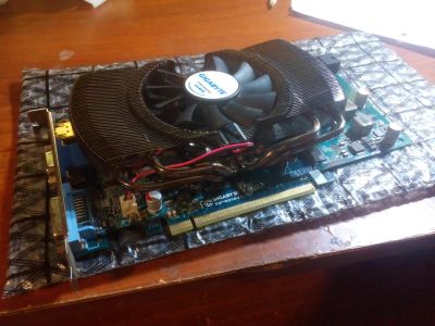 Лот: 12719700. Фото: 1. Gigabyte GTS 250 1Gb повторно. Видеокарты