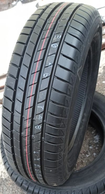 Лот: 19015616. Фото: 1. Bridgestone Turanza T005 225/40... Шины