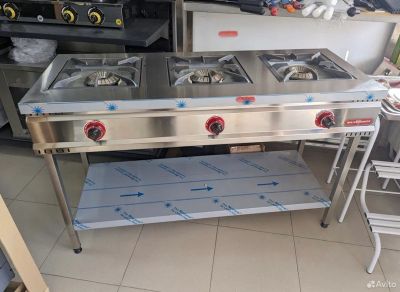 Лот: 23377477. Фото: 1. Плита газовая на 3 конфорки нержавейка. Плиты, духовые шкафы, варочные поверхности