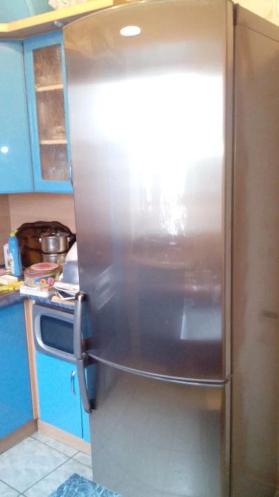 Лот: 4128023. Фото: 1. Холодильник Whirlpool ARC 7657... Холодильники, морозильные камеры
