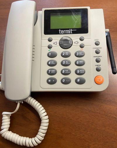 Лот: 20667169. Фото: 1. Телефон Termit FixPhone v2 стационарный... DECT и радиотелефоны