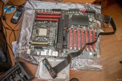 Лот: 15230888. Фото: 1. Материнка EVGA 170-BL-E762 LGA1366... Материнские платы