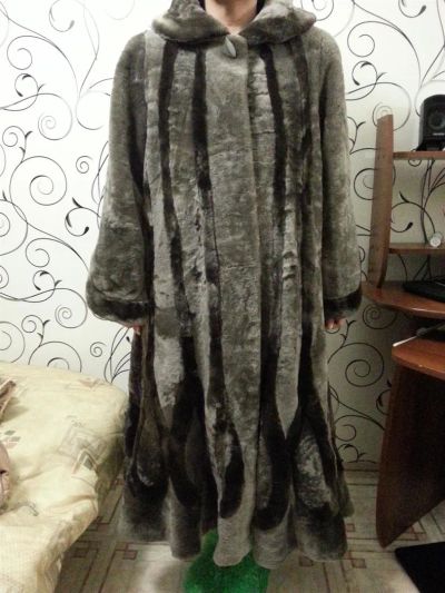 Лот: 3577303. Фото: 1. Шуба мутоновая. Размер 52. Верхняя одежда