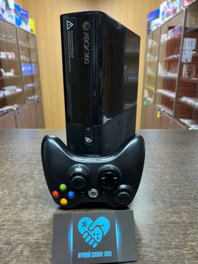 Лот: 17592901. Фото: 1. Microsoft Xbox 360 E 500gb Прошитый... Игровые приставки, консоли
