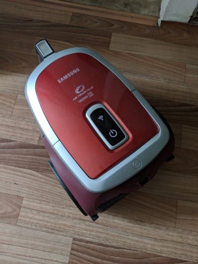 Лот: 14356240. Фото: 1. Пылесос samsung. Пылесосы, паровые швабры