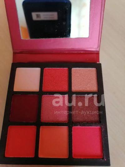 Лот: 19456460. Фото: 1. Тени перламутровые Huda Beauty. Макияж