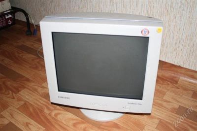 Лот: 1166220. Фото: 1. Монитор Samsung SyncMaster 753DF. ЭЛТ-мониторы