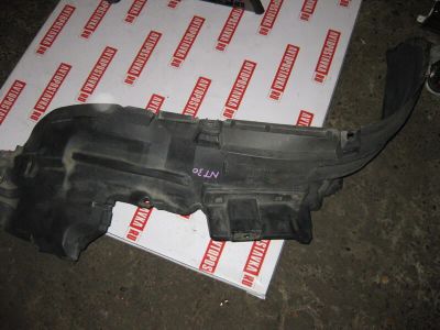 Лот: 20903183. Фото: 1. Подкрылок Nissan X-Trail NT30... Двигатель и элементы двигателя