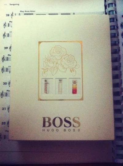Лот: 4868835. Фото: 1. подарочный набор HUGO Boss женские... Женская парфюмерия