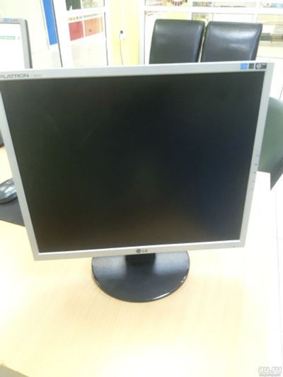 Лот: 14171377. Фото: 1. Монитор LG flatron L1952S Не включается... ЖК-мониторы