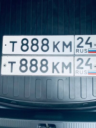 Лот: 23067036. Фото: 1. Гос номер Т 888 КМ 24. Госномера