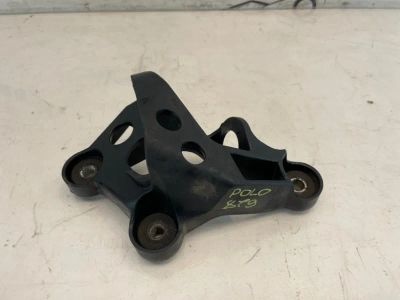 Лот: 22459674. Фото: 1. Кронштейн троса КПП Volkswagen... Другое (автозапчасти)
