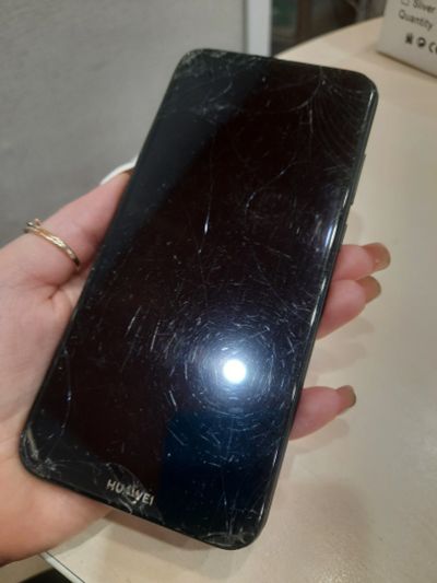Лот: 18865573. Фото: 1. Телефон HUAWEI Y-6. Смартфоны