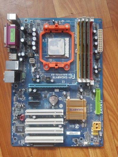Лот: 15913247. Фото: 1. Gigabyte GA-M52L-S3 + Athlon 64... Материнские платы