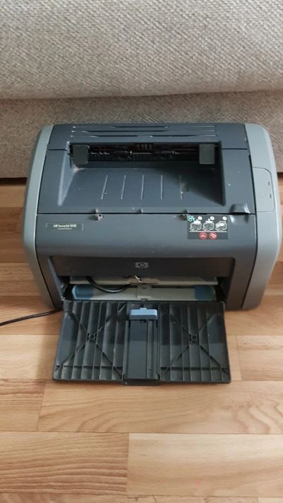 Лот: 16912563. Фото: 1. Принтер HP LaserJet 1018. Картриджи, расходные материалы