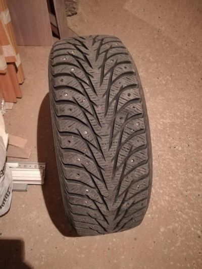 Лот: 10371703. Фото: 1. Шины 205/55 R16 Yokohama iceGUARD. Шины