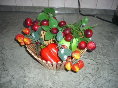 Лот: 10177208. Фото: 1. муляж фруктов, овощей в деревянной... Вазы