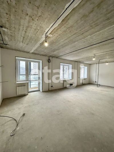 Лот: 21020133. Фото: 1. Продам 2-комн. кв. 58.4 кв.м... Квартиры, студии