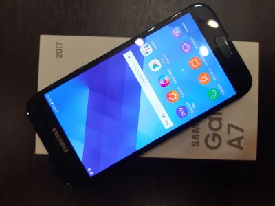 Лот: 12636633. Фото: 1. Samsung galaxy A7 2017 б/у гарантия. Смартфоны