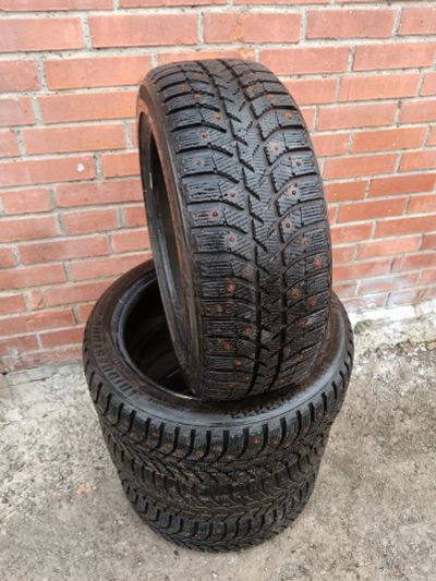 Лот: 25819960. Фото: 1. Шины зимние Bridgestone Ice Cruiser... Шины