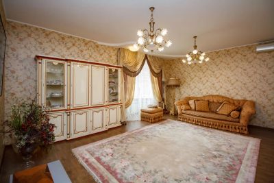 Лот: 25337514. Фото: 1. 3-комн. квартира , Красноярск... Квартиры, студии