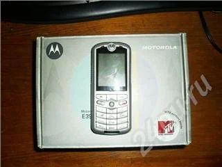 Лот: 215241. Фото: 1. Motorola e398(полный комплект). Кнопочные мобильные телефоны