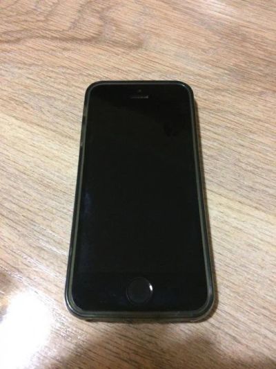 Лот: 10978336. Фото: 1. Iphone 5s 32gb идеальное состояние. Смартфоны