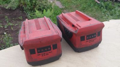 Лот: 16520809. Фото: 1. Два аккумулятора HILTI 3.3Ah... Электроинструмент