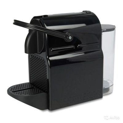Лот: 5167934. Фото: 1. Кофемашина Nespresso Inissia Black. Чайники, кофемашины, кулеры