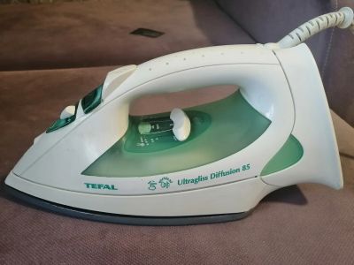 Лот: 20357358. Фото: 1. Утюг Tefal FV4185. Утюги, парогенераторы, отпариватели