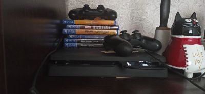 Лот: 18888110. Фото: 1. Play Station 4. Аксессуары для игровых приставок, консолей, геймпады