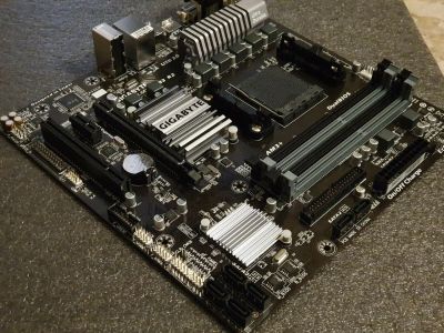 Лот: 18791226. Фото: 1. Материнская плата Gigabyte GA-78LMT-USB3... Материнские платы