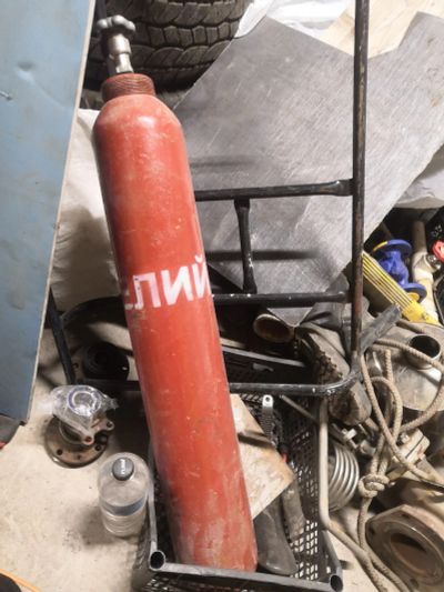 Лот: 18432533. Фото: 1. Баллон под гелий 10л + редуктор. Баллоны, газ в баллонах