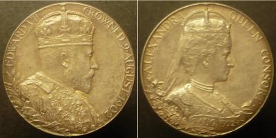 Лот: 16921314. Фото: 1. серебряная английская медаль 1902... Другое (значки, медали, жетоны)