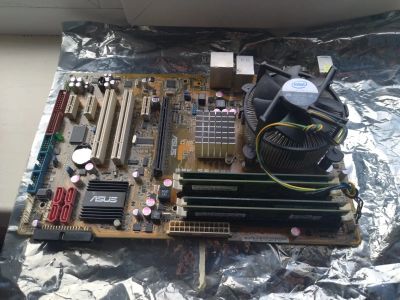 Лот: 25678953. Фото: 1. Материнская плата Asus P5K SE... Комплекты запчастей