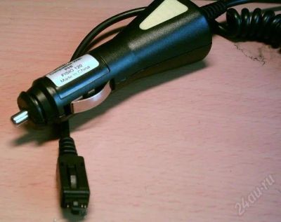 Лот: 752749. Фото: 1. Автомобильное зарядное philips. Зарядные устройства, блоки питания, адаптеры сетевые для смартфонов